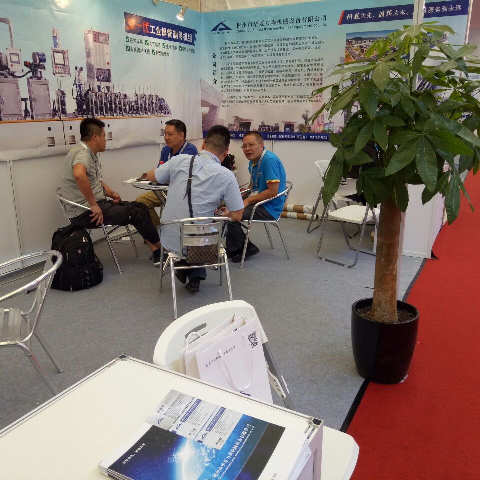 不銹鋼制管機(jī),制管設(shè)備,鈦管設(shè)備,復(fù)合管制管機(jī) 不銹鋼制管機(jī),制管設(shè)備,鈦管設(shè)備,復(fù)合管制管機(jī)